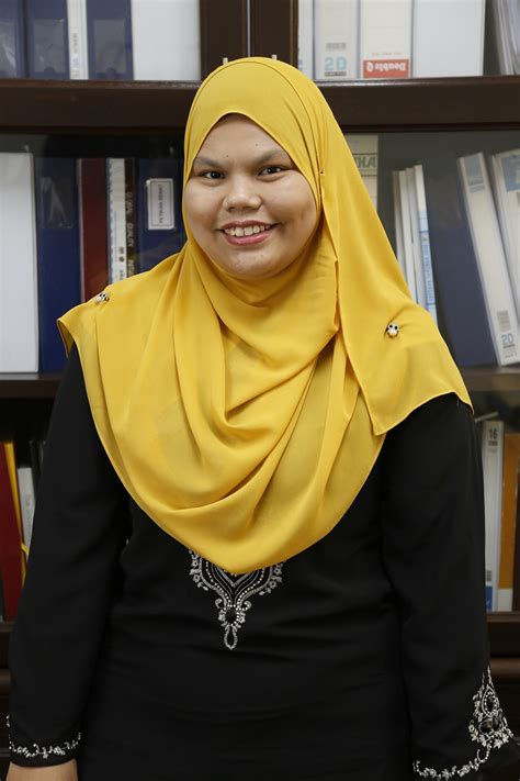Universiti kebangsaan malaysia, yang juga dikenali sebagai ukm, adalah sebuah universiti awam yang terletak di bandar baru bangi,hulu langat, selangor. Registration and Examination Unit | PUSAT PENGURUSAN AKADEMIK