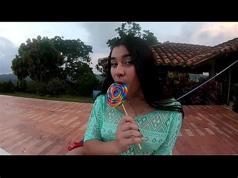 Joven Colombiana Seduciendo A Su Vecino Cachondo Xvideos Com