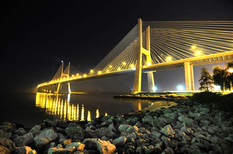 The tie and the belt were removed. Ponte Vasco da Gama Foto & Bild | architektur, architektur ...