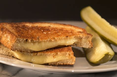 Your Love Of Grilled Cheese May Mean You Re More Active In The Bedroom La Times