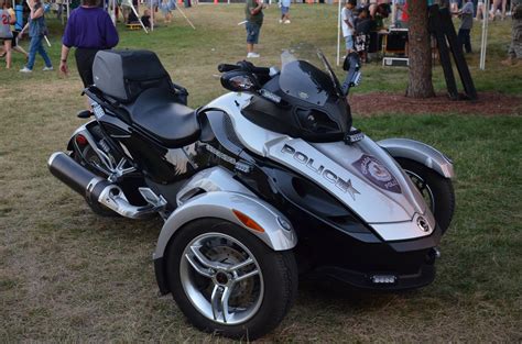 Official website of kawasaki motors corp., u.s.a., distributor of powersports vehicles including motorcycles, atvs, side x sides and jet ski watercraft. Chicago Ridge Police 3 Wheel Motorcycle | Chicago Ridge 3 ...