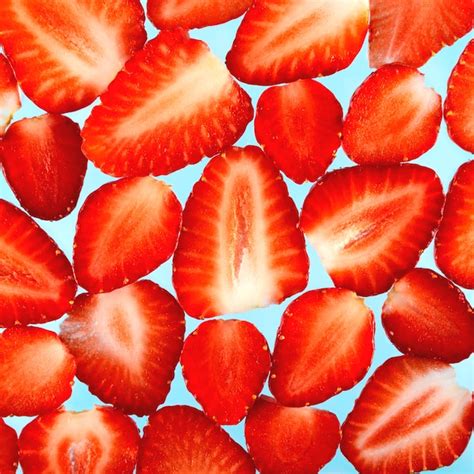 Premium Photo Sliced Strawberries