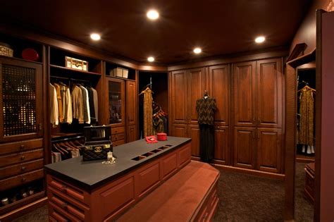Entdecke rezepte, einrichtungsideen, stilinterpretationen und andere ideen zum ausprobieren. Roomscapes Luxury Design Center Showroom - Traditional ...