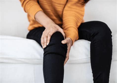 How To Sleep With Knee Pain Sleep Savvy