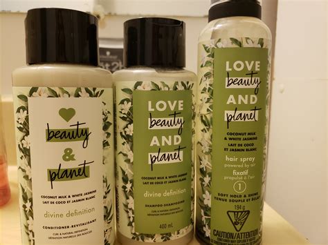 Love Beauty And Planet Coconut Milk And White Jasmine Soft Hold And Shine