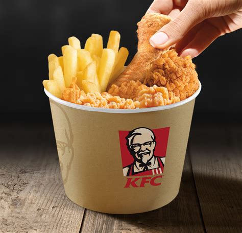 Order your favourite chicken meals without waiting in line. Můj BurgerBlog: Kyblík pro jednoho, KFC
