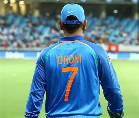 Bcci To Withdraw Ms Dhonis Legendary Jersey No 7 Report Cricfit