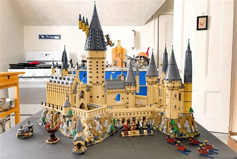 Lego Hogwarts Castle Review And Guide Brick Set Go