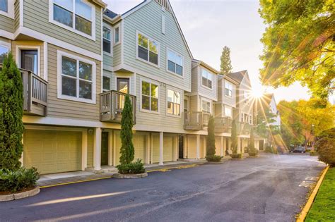 LionsGate North | Apartments in Redmond, WA