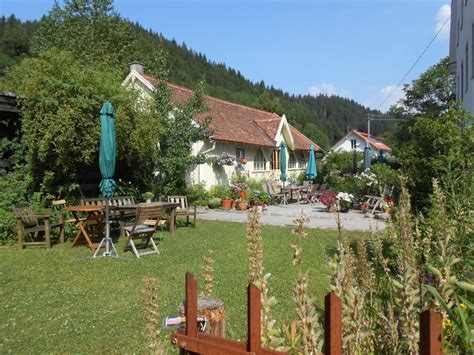 Hier finden sie häuser vieler immobilienportale und durch die einfache & schnelle häusersuche mit intuitiven. Einkehren und Bewirtung im Haus Tanne › Haus Tanne in ...