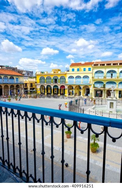 Historic Old Square Plaza Vieja Colonial Stock Photo Edit Now 409916251