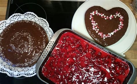 Herrlich cremig, fruchtig, nicht zu süß und erfrischend. Isas Himbeer - Mascarpone - Kuchen von Fudge | Chefkoch
