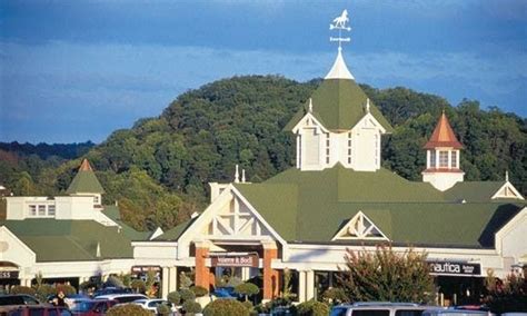In the quick calculation above, we assumed you had a private plane and just wanted to know the time in the air from city to with the airports selected, we can estimate the travel time to and from the airport, based on how far the airport is from downtown. A "Must Shop" in Sevierville! | Sevierville, Sevierville ...