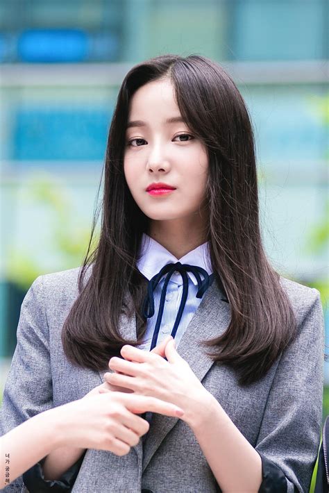 Share a gif and browse these related gif tags. 연우 - 걸그룹 갤러리 - 에펨코리아