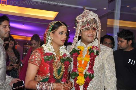 Getty what are your thoughts on shweta's video against abhinav kohli? Shweta Tiwari | Abhinav Kohli | Shweta Tiwari's wedding ...