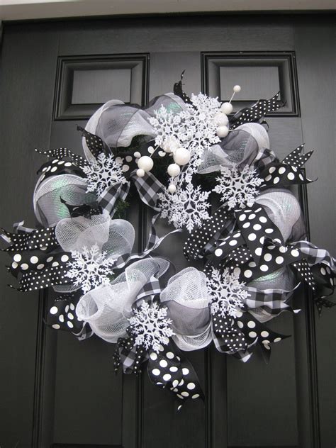 20 White Deco Mesh Wreath Ideas