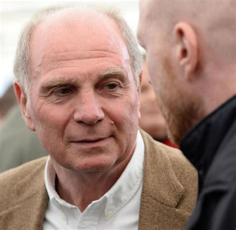 Alle aktuellen news rund um uli hoeneß sowie bilder, videos und infos zum ehemaligen fussballspieler und bürgerlicher name: Uli Hoeneß spendet im Radio 10.000 Euro und wünscht sich Adele-Song - WELT