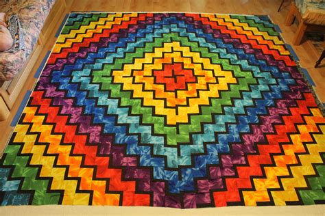 Now This Is Different And Very Bright Scrap Quilts Art Quilts