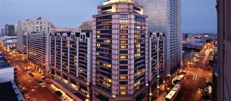 Potrai usufruire di una reception aperta 24 ore su 24, deposito bagagli e ascensore. Hilton picks Bruce Gudenberg as executive director of ...