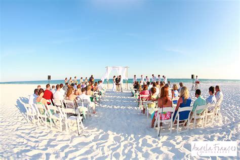 Beach wedding planning info to plan your beach wedding. Destin FL Beach Weddings - The Resorts of Pelican Beach