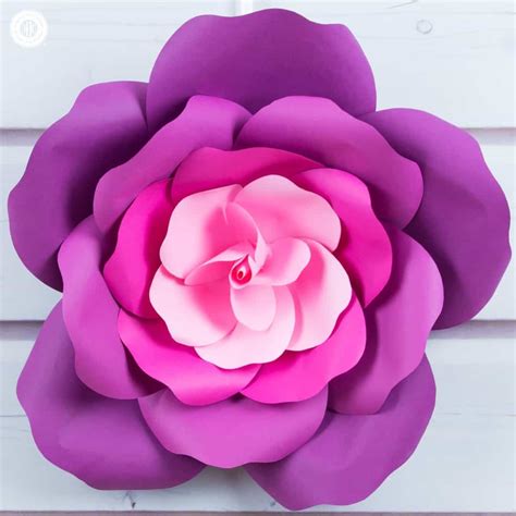 Learn To Make Giant Paper Roses In 5 Easy Steps And Get A Free Template