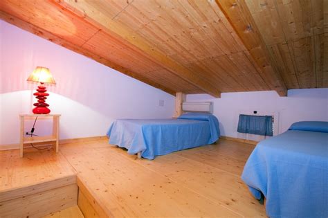 Es calò de sant agustì posti letto: Appartamento Trilocale Mezzanina sul mare - Aggiornato al ...