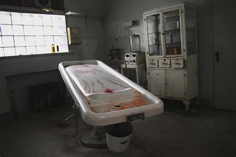 Embalming Table Inside Abandoned Funeral Home Oc Embalmer Morgue