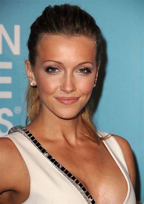 Katie Cassidy Photo 126 Of 623 Pics Wallpaper Photo 315452 Theplace2
