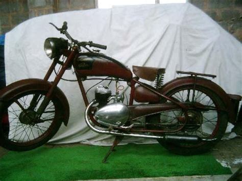 Bmw dealerships often carry these types jackets in their showroom for. Monet & Goyon 125cc Classic Motorcycle Pictures