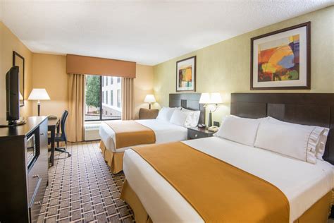 Holiday Inn Express Hotel And Suites Sharon Hermitage In Hermitage Pa