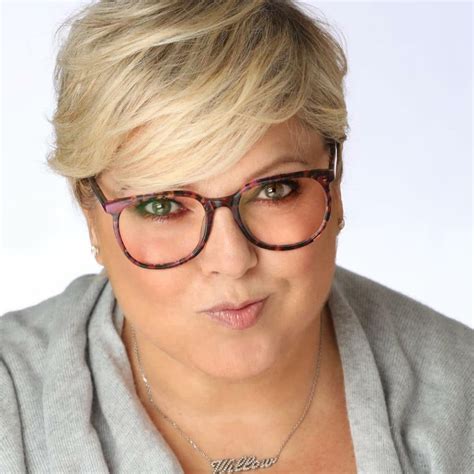 Quelle coupe de cheveux et coiffure choisir quand on a une morphologie ou forme de visage ovale ? Quelle Coupe Quand On Perd Ses Cheveux Femme / Coupe De Cheveux Pour Femme De 45 Ans | Coiffures ...