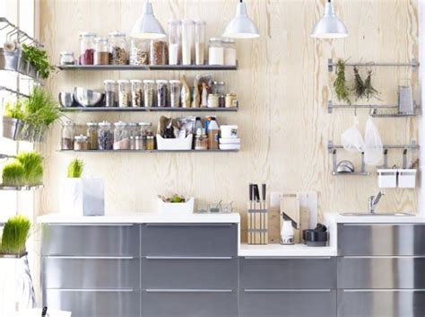 Idées amenagement micro cuisine a etageres / 20 id. Nos idées décoration pour la cuisine - Elle Décoration ...