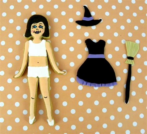 Bubble And Sweet Halloween Dress Up Paper Doll Cookies