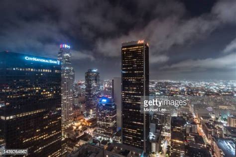 One Wilshire Building Photos And Premium High Res Pictures Getty Images