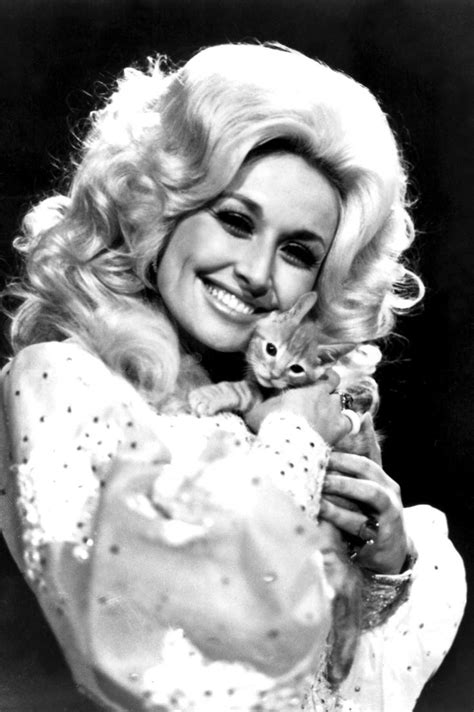 The 50 Most Fabulous And Famous Cat Ladies Of All Time Dolly Parton