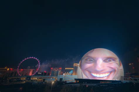 Anyone else think it was kind of weird of them to put Jerma on the Las