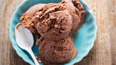 Schokoladeneis Rezept So Gelingt Das Eis Nach Italienischem Originalrezept