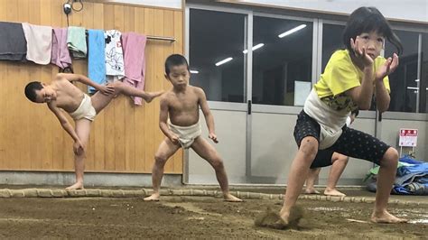 相撲を“夏季五輪の土俵”に上げられるか 女子力士たちの踏ん張り 「伝統」としての相撲と「スポーツ」としての相撲は両立する？ クーリエ・ジャポン