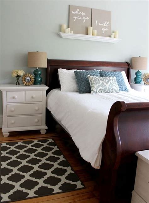 A custom dark wood bedroom furniture set including a bed, three floor or table plants, one hanging plant, four custom coordinating rugs and eight choices of wall tiles and sixteen choices of floorings (stone and wood). 25 Dark Wood Bedroom Furniture Decorating Ideas | Master ...