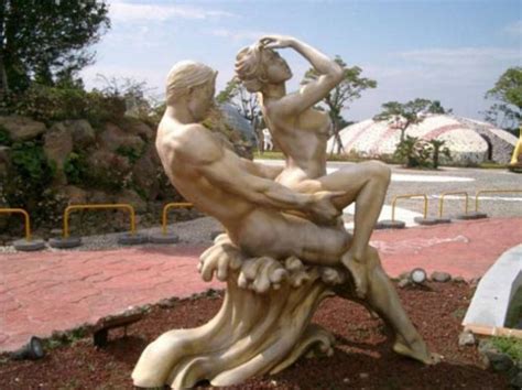 Jeju Loveland South Korean Sex Theme Park Really Is For SexiezPicz