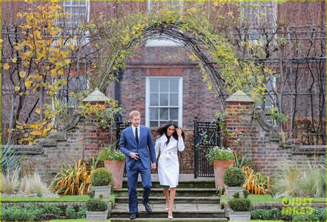 Prince Harry And Meghan Markles Wedding Month Location Revealed Photo