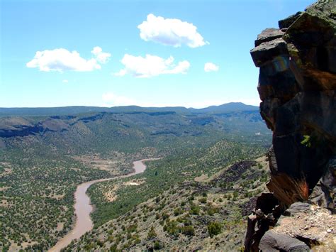 Outdoors Nm White Rock Offers Spectacular Views And Great Hike Into Rio
