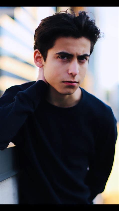 Aidan Gallagher Fondos De Pantalla Aidan Gallagher Fondos De Pantalla