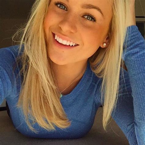 Because College Season Might Just Become Your Favorite Season Beautiful Blonde Girl