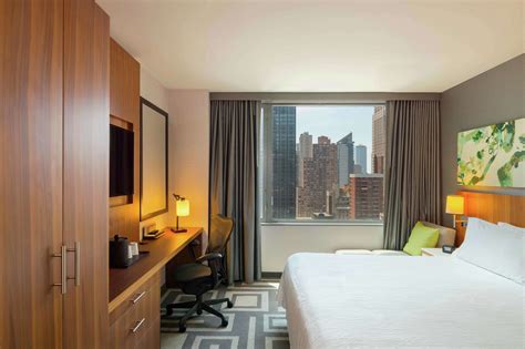 Hilton Garden Inn New Yorkcentral Park South Midtown West Coupons Near Me In New York Ny 10019