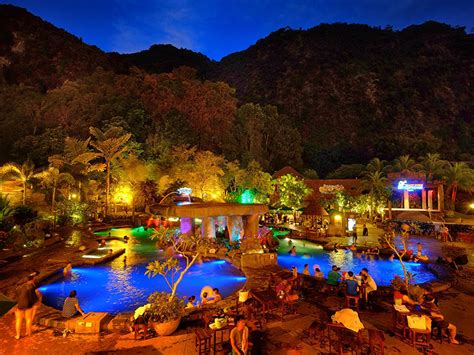 The lost world of tambun (lwot) is a theme park and hotel in sunway city ipoh, tambun, kinta district, perak, malaysia. 3D2N Lost World of Tambun, Perak (Malaysian Market) - AMI ...