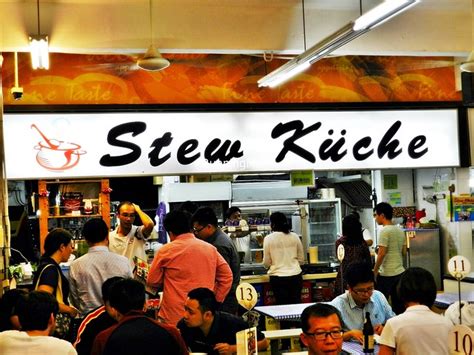 The one with meat in it and the other one is without meat. Stew Kuche | Ivan Teh - RunningMan