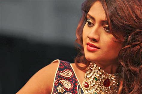 Free Download HD Wallpapers Nusrat Jahan Popular Indian Bengali Film Actress Very Hot And