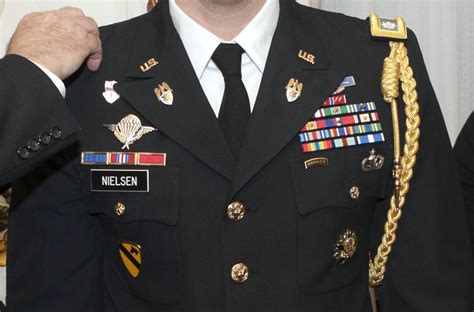 Aiguillettes For Army Generals Aides Uniforms Us Militaria Forum