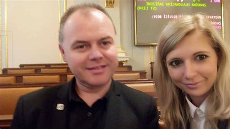 Poslankyně tohoto hnutí lucie šafránková vysvětluje, proč je pro ni právě toto téma důležité. Podle nového poslance za SPD Rozvorala jsou lidovci ...